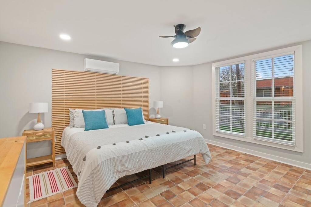 Apartment Galvestonglam Beach With King Bed *