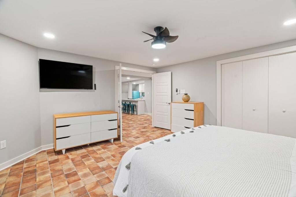 Galvestonglam Beach With King Bed *
